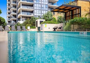 Outdoor pool, a heated pool - Luxury Beachfront Burleigh Heads (Burleigh Heads)