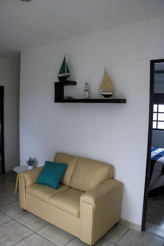 Apartment No. 2, perfectly located with swimming pool (pets welcome)