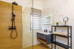 Shower - Villa Le Tia (Istria - Gilešići) (Juršići)