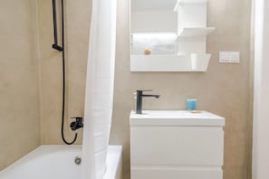 Hair dryer, towels