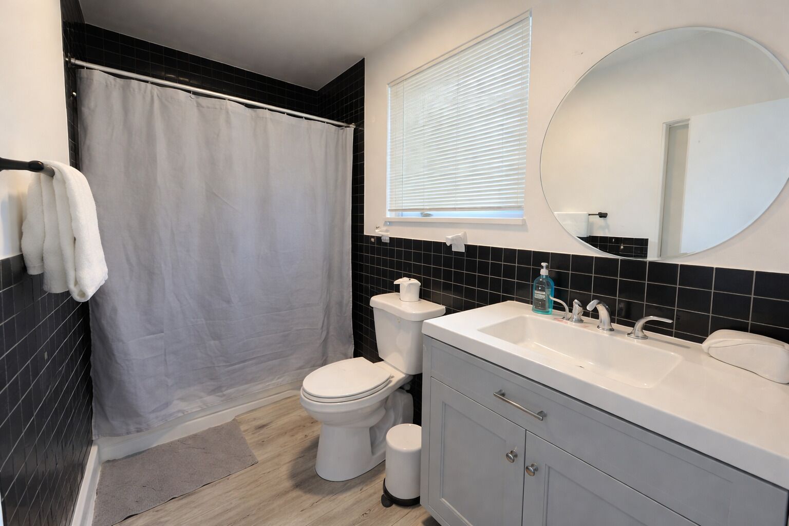 Apartment | Bathroom