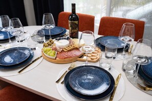 Dining - Epic Game House w/ Backyard Oasis & Grill in Culver City (Culver City)
