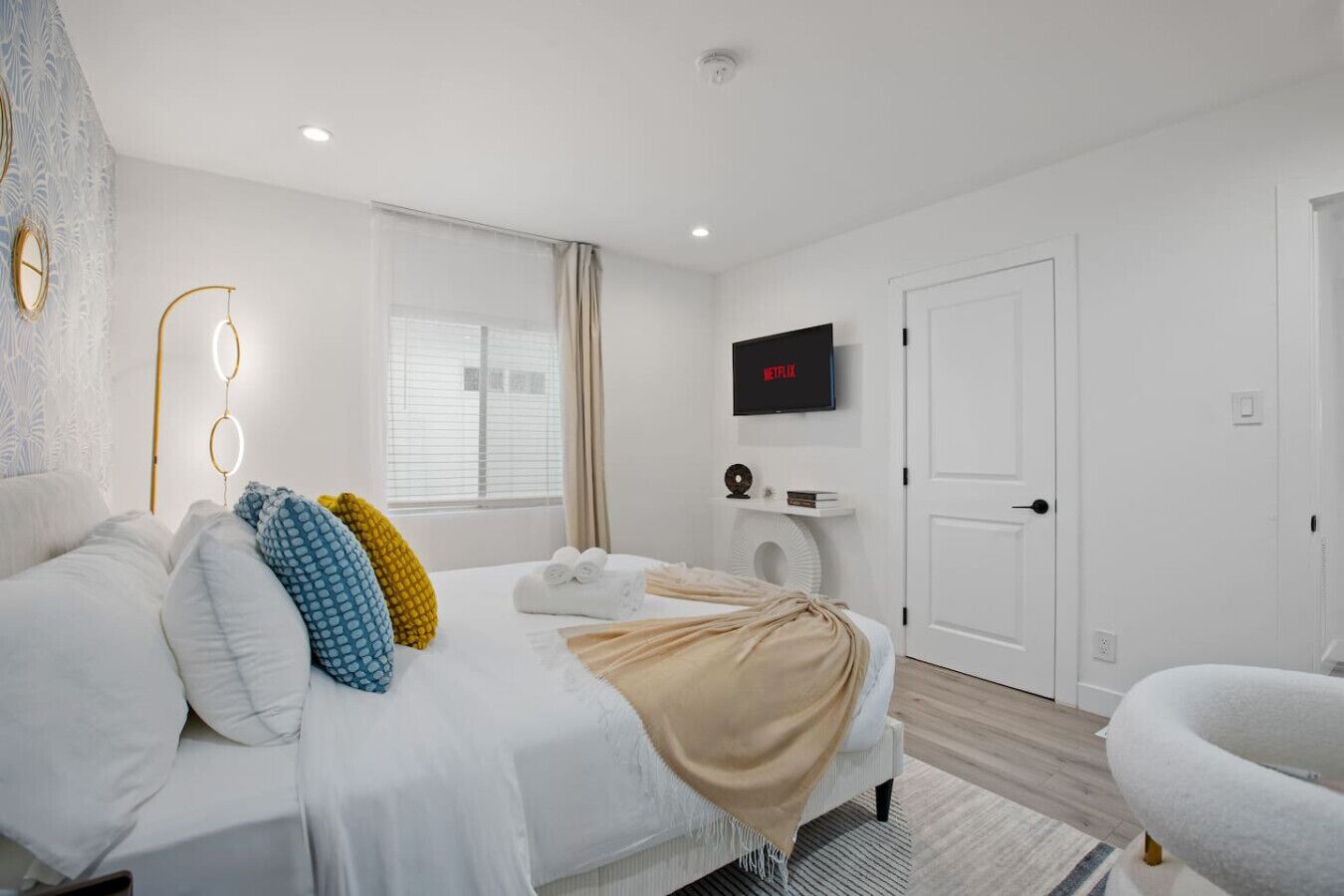 3 bedrooms, desk, iron/ironing board, WiFi