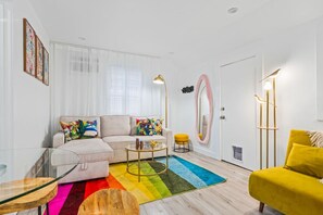 Fernseher, Stereoanlage