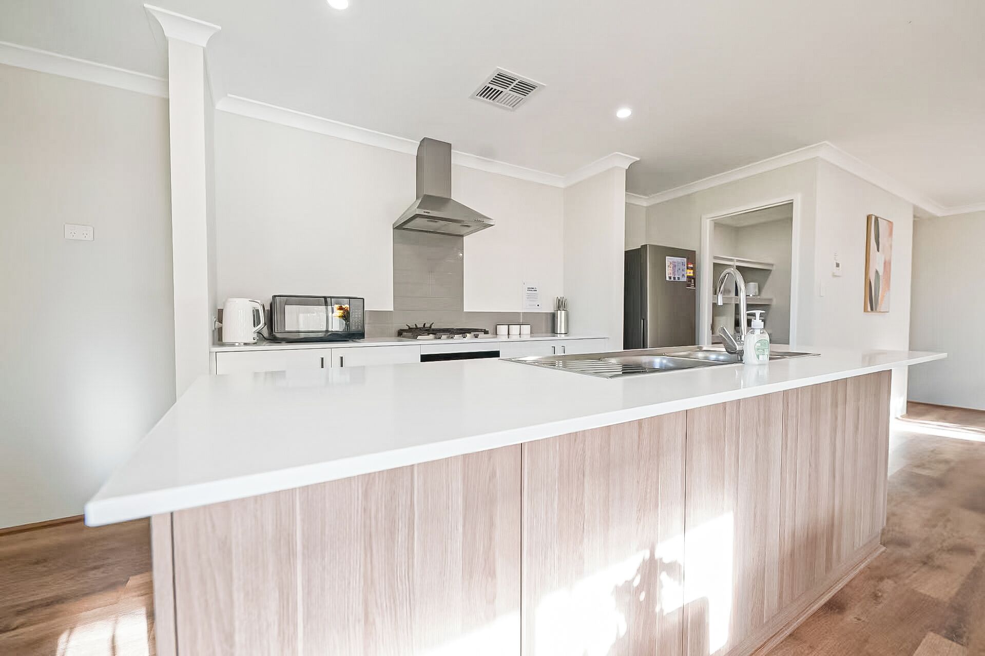 Deluxe Townhome, Garden View | Private kitchen