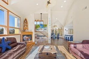 Smart TV, offices - Abby Gale Dog Friendly Corolla Escape w/ Pool & Hot Tub (Corolla)