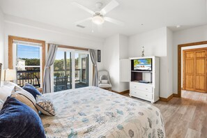 2 bedrooms, iron/ironing board, free WiFi, bed sheets - Coastal Get Away Pool, Gym & 5-Min Beach Drive (Kill Devil Hills)
