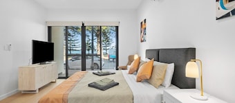 Harborview Modern 1 Bedroom Studio 11F/B