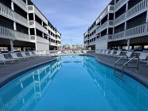 Pool - Regatta 101B – Gulf Front Corner Unit | 3BR / 2BA | Stunning Views + Updated Interior (Gulf Shores)