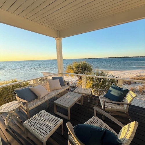 Waterfront Family Retreat • Game Room • Sunset Theater • Dual Dishwashers