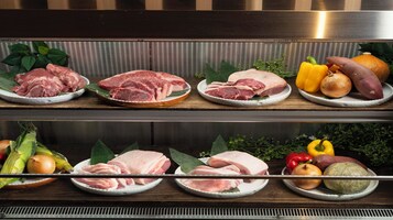 朝食 (ビュッフェ)、毎日提供 (有料)
