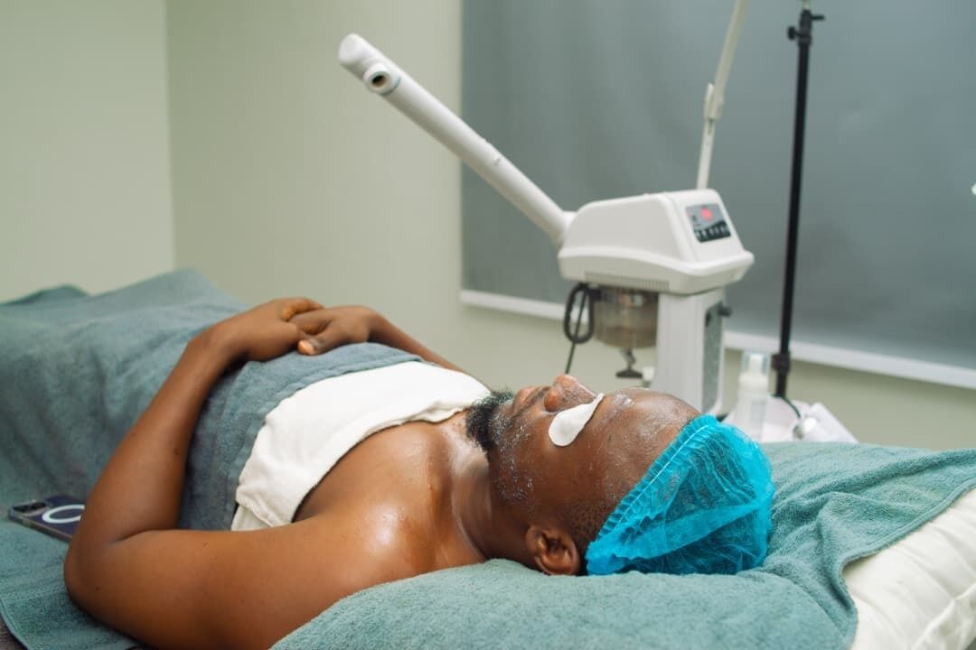 Behandlingsrom for par, badstue, boblebad og dampbad