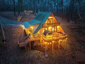 Exterior - A-Frame - Barrel Hot tub, Barrel Sauna, Fire Pit (Ellijay)