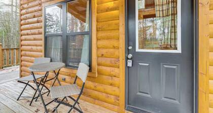 Peaceful Smoky Mountain Cabin with Fire Pit and Scenic Deck