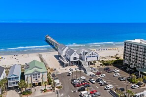 Beach - Beach house in Heart of Surfside Beach, SC (Surfside Beach)