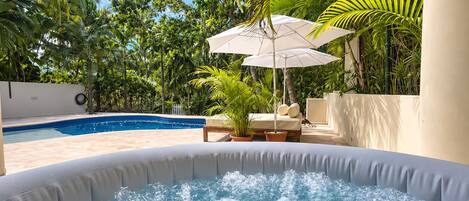 Private spa tub