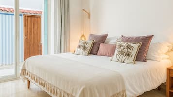 Deluxe-Villa, Mehrere Schlafzimmer, Balkon, Poolblick