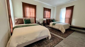 6 bedrooms, iron/ironing board, Internet, bed sheets - Enjoy 6 comfy beds, a mini‑bar, a classic victrola, and a relaxing clawfoot tub. (Fort Plain)