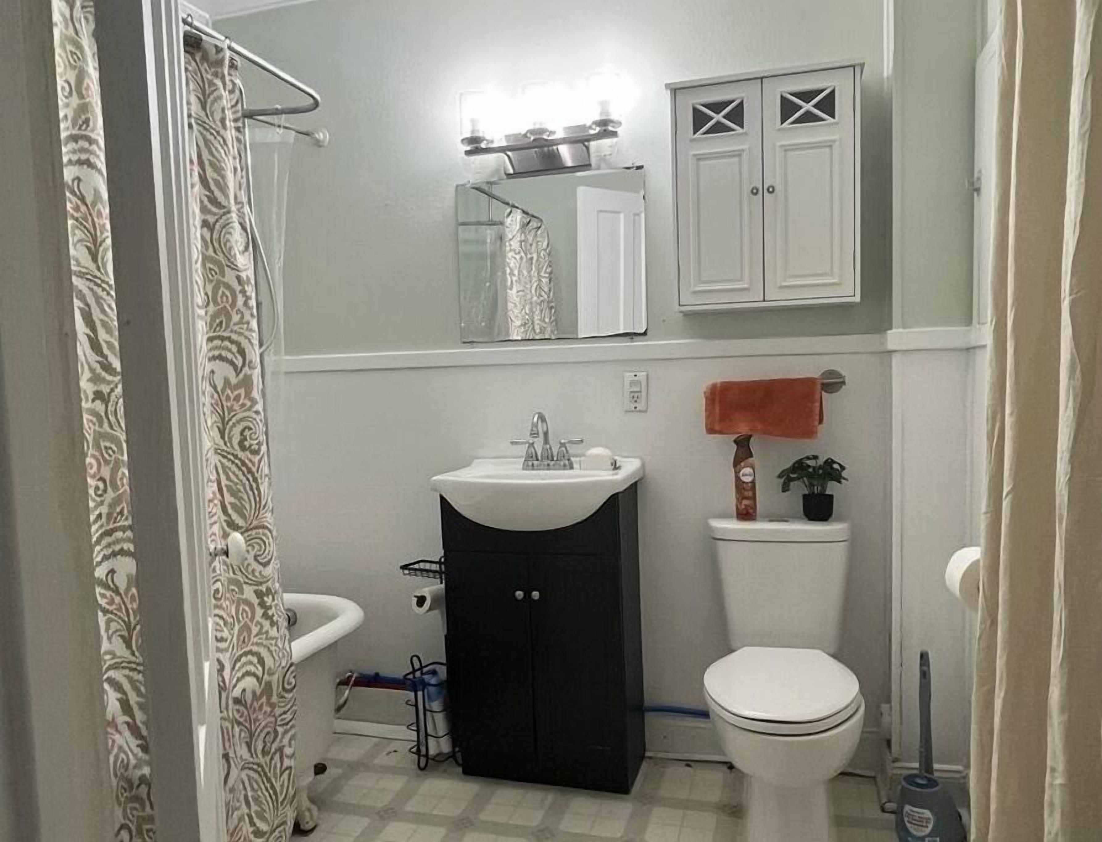 Towels, soap, toilet paper