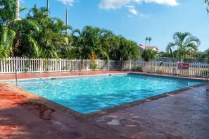 Pool - Gated Retreat with Resort Pool, Caymanas Estate (Portmore)