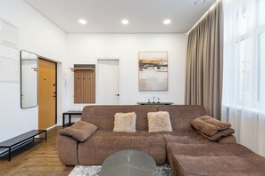 TV - Vytauto 43 Residence – Lietūkis by Domvia (Kaunas)