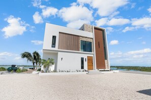 Exterior - Lakeside Villa with Private Pool & Hidden Beach (Providenciales)