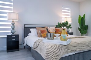 3 soverom, strykejern/-brett, reiseseng for barn og wi-fi (inkludert)