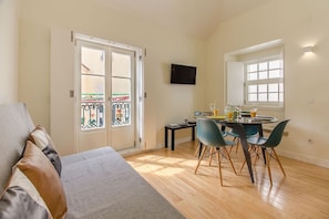 Interior - Design Apartment in Typical Alfama (Lisbon)