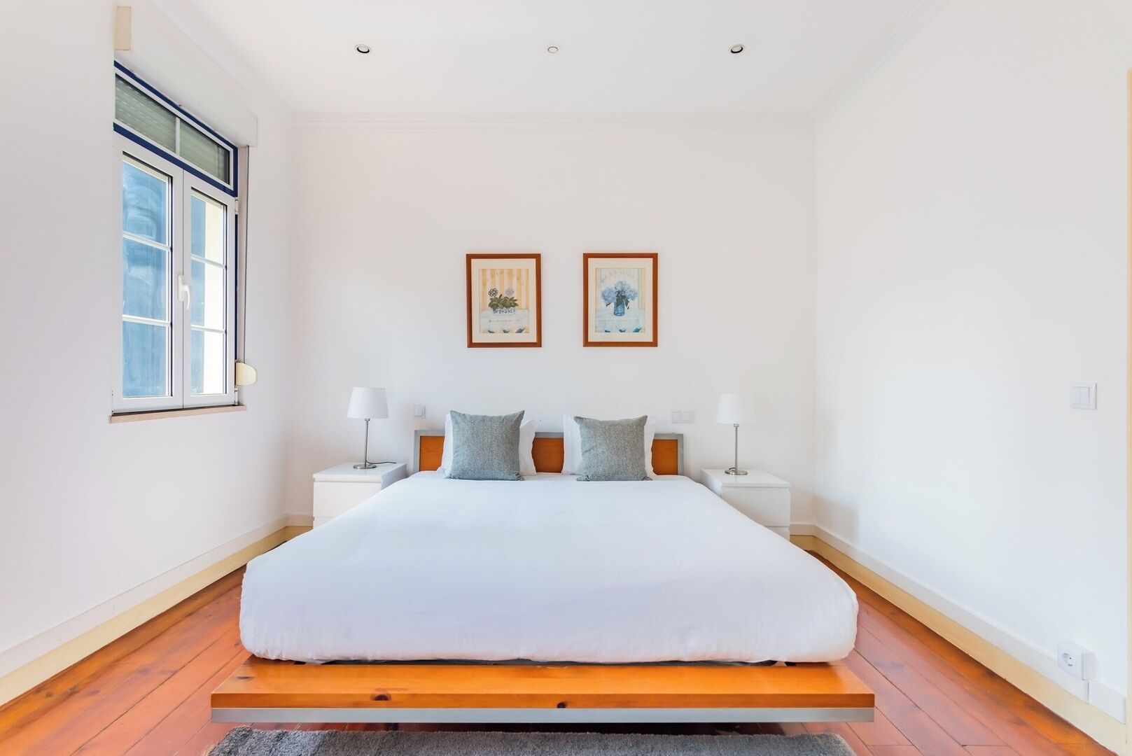 Strykejern/-brett, reiseseng for barn, wi-fi og sengetøy