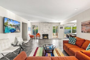 Smart TV, fireplace - The Juanita Retreat - Palm Springs Pool Home with Spa, Grill, & Mountain Views (Palm Springs)