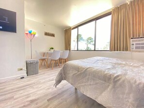 Room - Charm-full Renovated Studio in Waikiki (Honolulu)