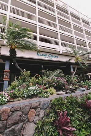 Exterior detail - Ocean View Boutique Gem in Waikiki (Honolulu)