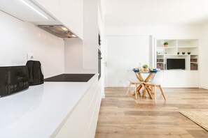 Dining - Lisbon Stay at Santo Antonio Flat (Lisbon)