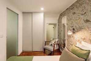 1 bedroom, iron/ironing board, travel crib, WiFi