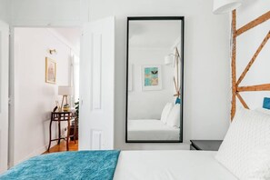 2 Schlafzimmer, Schreibtisch, Bügeleisen/Bügelbrett, Internetzugang