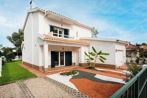 Exterior - Alapraia Garden & Family Stay | Estoril (Estoril)