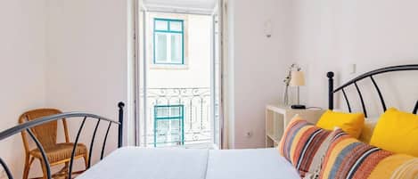 2 bedrooms, iron/ironing board, travel cot, WiFi