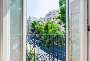 Interior - Conde 3BDR Luxury with Balcony (Lisbon)