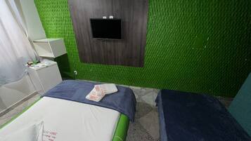 Room | Minibar, free WiFi, bed sheets