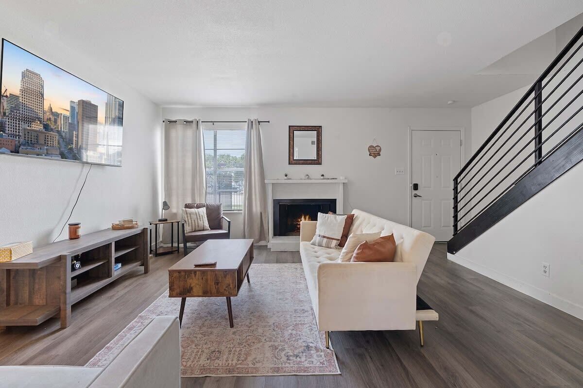 Televisión, chimenea