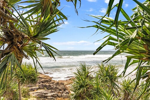 Vistas Treehouse at Coolum Beach