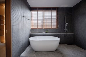 Shower, hair dryer, bidet, towels - The Haven Boutique Pool Villa, Near Kad Farang Chiang Mai (Nong Khwai Subdistrict, Hang Dong)