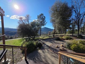 Property grounds - Sunlit Modern Retreat with Wraparound Deck & Sustainable Design (Oakhurst)