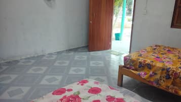 Comfort Room, Patio, Courtyard View