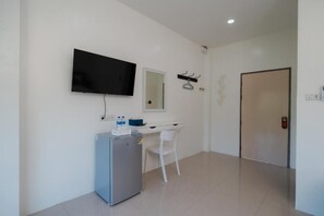 Habitació doble Deluxe, balcó, vistes al complex turístic | Interior