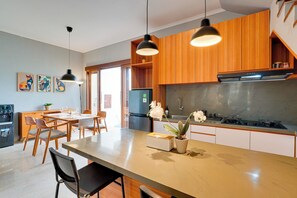 Villa, Pool View | Private kitchen - Villa Kahakai Lodge Bali - Seminyak (Seminyak)