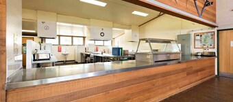 Alpine Activity centre Lodge in Jindbyne sleeps up 90 people in shared facitlies