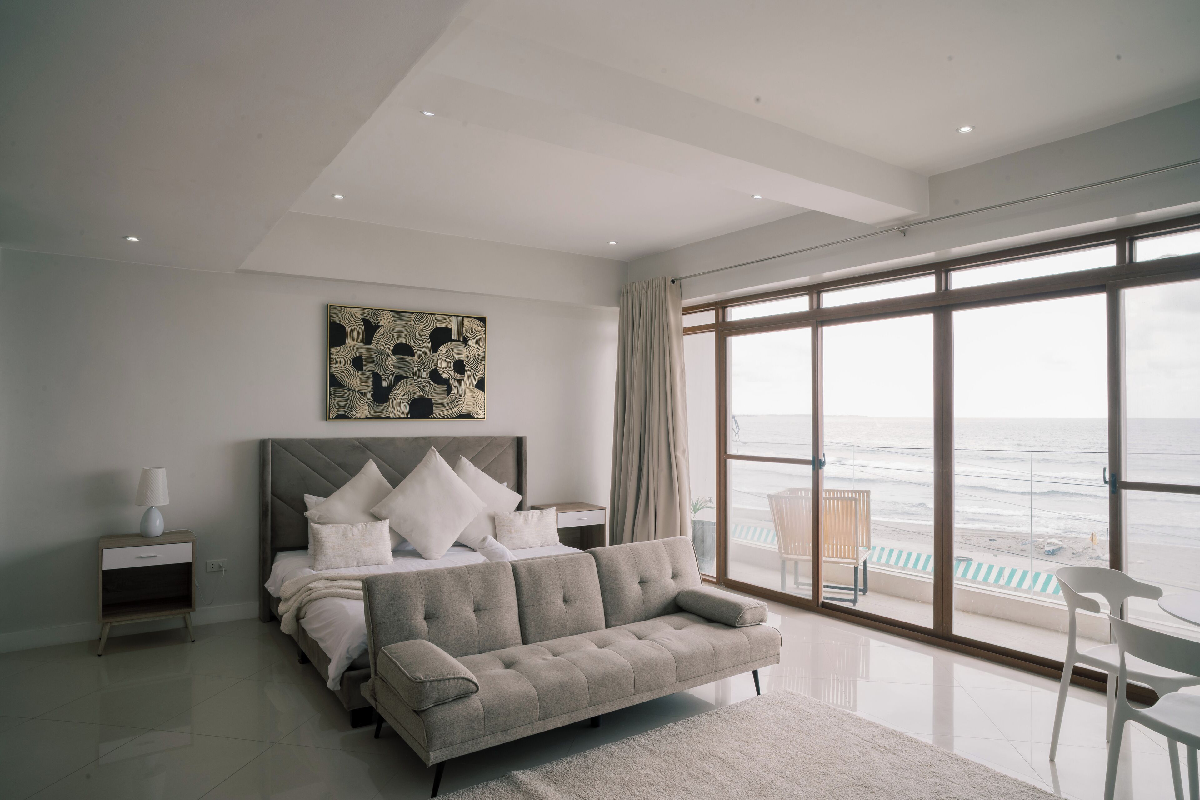 Suite, 1 King Bed, Private Bathroom, Sea View | Blackout drapes, free WiFi