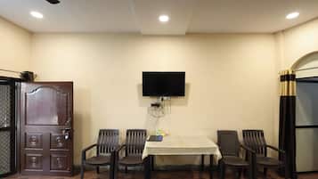 Chambre Majestueuse, climatisation | Wi-Fi gratuit