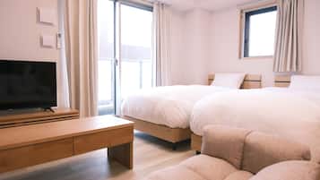 Deluxe Room, Balcony | Free WiFi